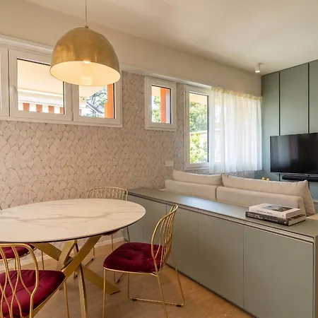 شقة Panorama Peschiera بسكييرا ديل غاردا
